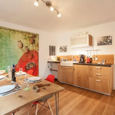 Wohnen Am Baeckerbrunnen Semmelstrasse Apartment Wurzburg